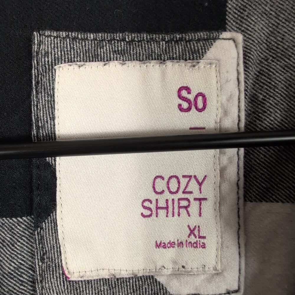 SO Kohl’s Juniors XL Flannel Shirt Button Down Plaid Black White Long Sleeve - Picture 4 of 11